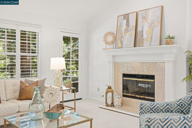 1254 Edgewater Ct, Walnut Creek, CA 94595