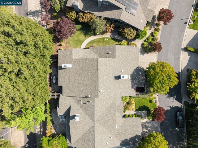 1254 Edgewater Ct, Walnut Creek, CA 94595