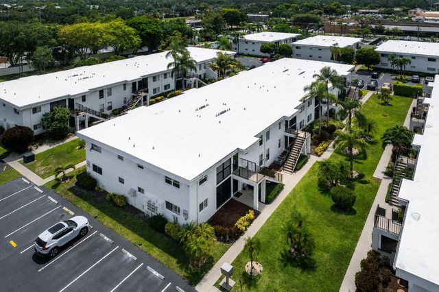 14897 Bal Moral Lane 105, Delray Beach, FL 33446