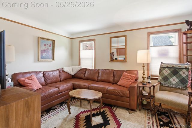 1188 Champaign Road, Lincoln Park, MI 48146