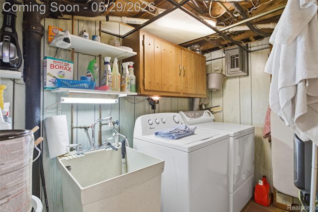 1188 Champaign Road, Lincoln Park, MI 48146