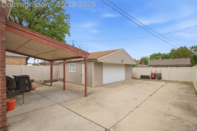 1188 Champaign Road, Lincoln Park, MI 48146