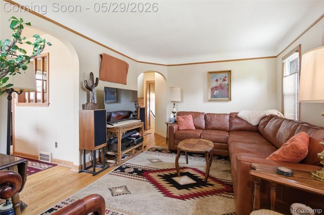 1188 Champaign Road, Lincoln Park, MI 48146