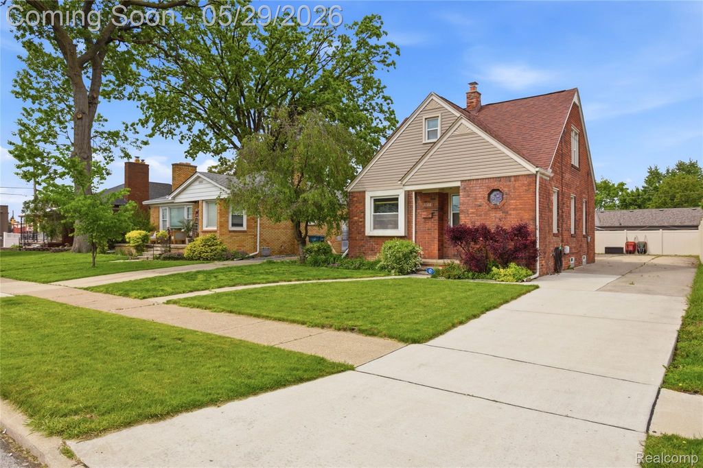 1188 Champaign Road, Lincoln Park, MI 48146