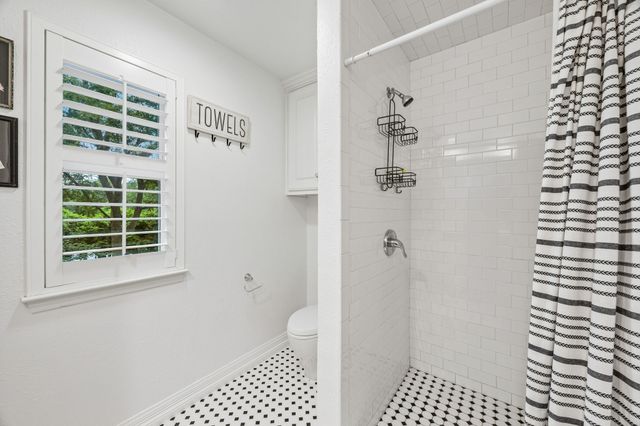 619 Sorita Circle, Heath, TX 75032