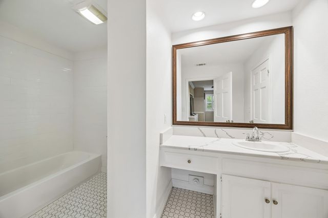 619 Sorita Circle, Heath, TX 75032
