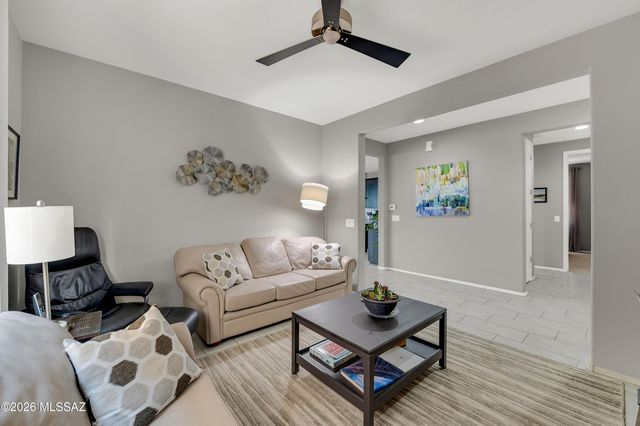17369 S Nicholas Falls Drive, Vail, AZ 85641
