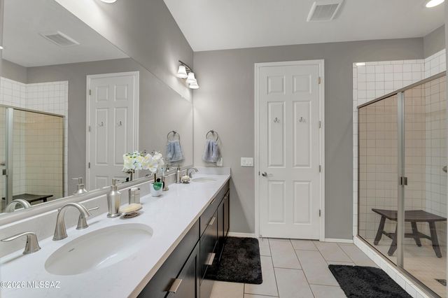 17369 S Nicholas Falls Drive, Vail, AZ 85641