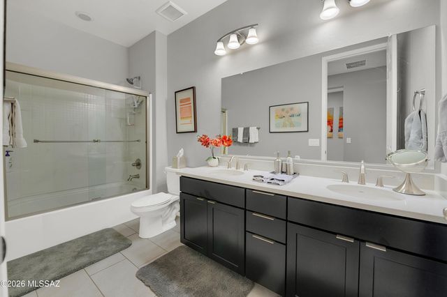 17369 S Nicholas Falls Drive, Vail, AZ 85641
