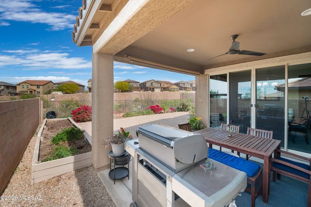 17369 S Nicholas Falls Drive, Vail, AZ 85641