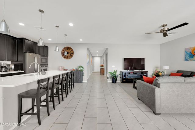 17369 S Nicholas Falls Drive, Vail, AZ 85641