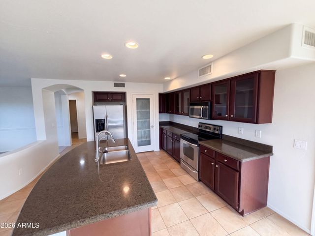 25583 W PIONEER Street, Buckeye, AZ 85326