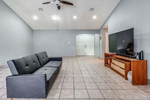 15054 Misty Bnd, San Antonio, TX 78217