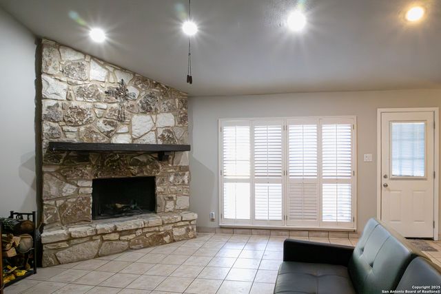 15054 Misty Bnd, San Antonio, TX 78217