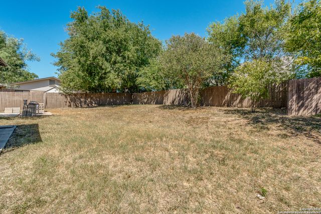 15054 Misty Bnd, San Antonio, TX 78217