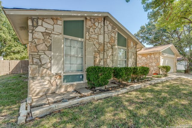 15054 Misty Bnd, San Antonio, TX 78217