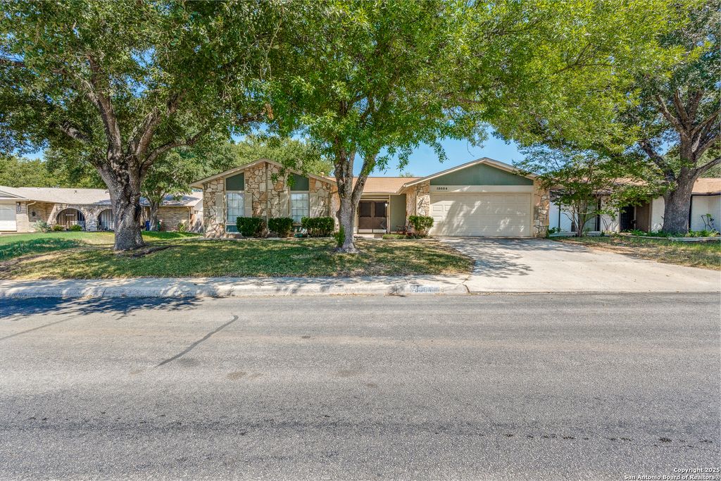 15054 Misty Bnd, San Antonio, TX 78217