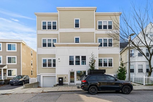 47 Sargent St 3, Boston, MA 02125