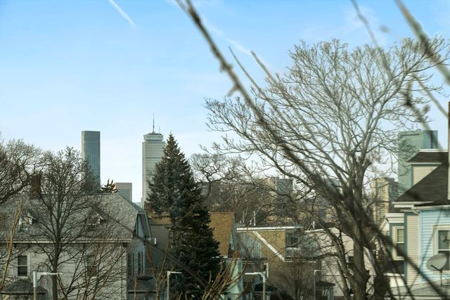 47 Sargent St 3, Boston, MA 02125