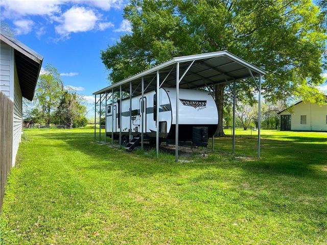 365 TASSIN Street, Moreauville, LA 71355