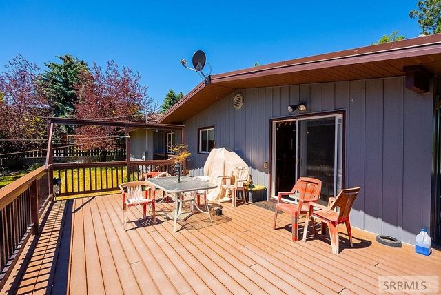1255 Chokecherry Dr, Pocatello, ID 83204