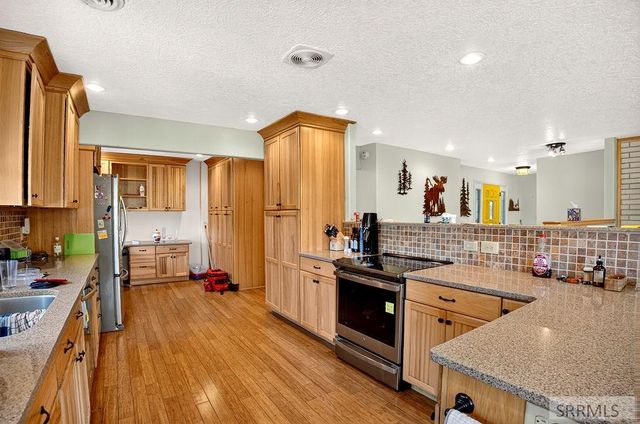 1255 Chokecherry Dr, Pocatello, ID 83204