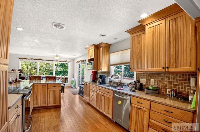 1255 Chokecherry Dr, Pocatello, ID 83204