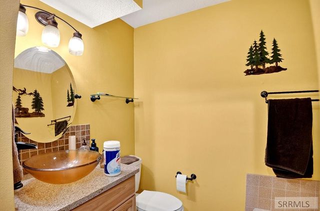 1255 Chokecherry Dr, Pocatello, ID 83204