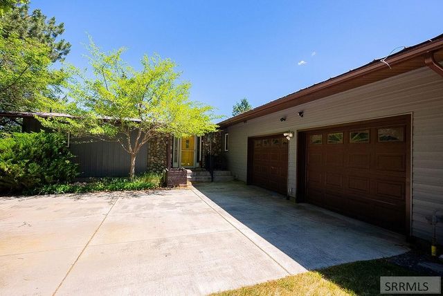 1255 Chokecherry Dr, Pocatello, ID 83204