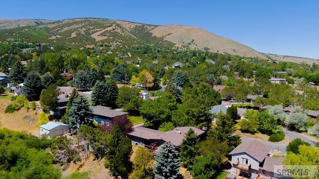 1255 Chokecherry Dr, Pocatello, ID 83204