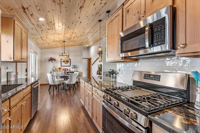 2321 QUARTER HORSE Trail, Overgaard, AZ 85933