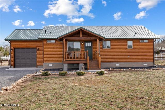 2321 QUARTER HORSE Trail, Overgaard, AZ 85933