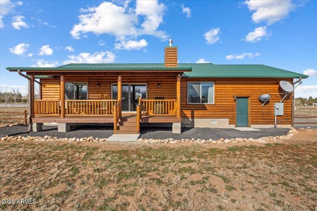 2321 QUARTER HORSE Trail, Overgaard, AZ 85933