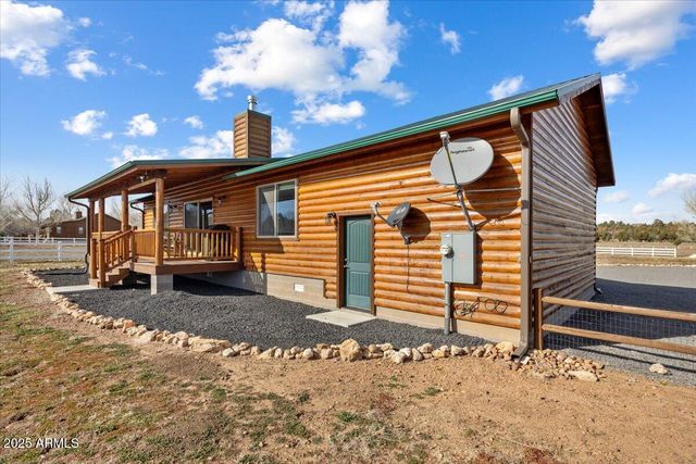 2321 QUARTER HORSE Trail, Overgaard, AZ 85933