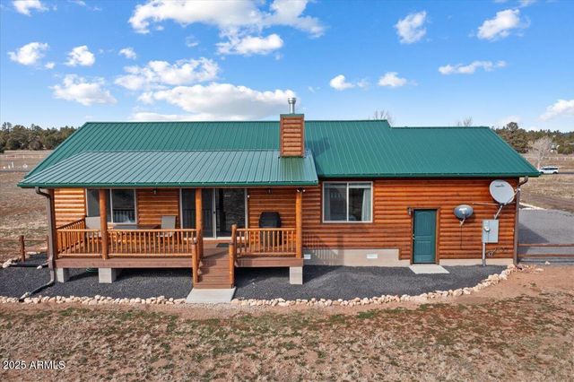 2321 QUARTER HORSE Trail, Overgaard, AZ 85933