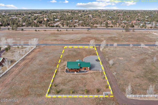 2321 QUARTER HORSE Trail, Overgaard, AZ 85933