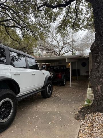 2414 S 5th ST A, Austin, TX 78704