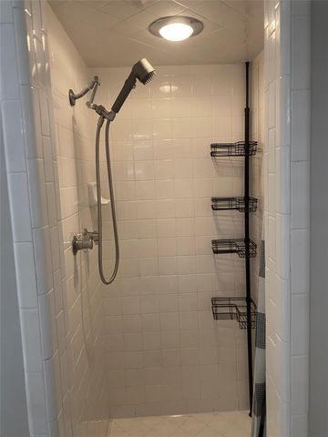 2414 S 5th ST A, Austin, TX 78704