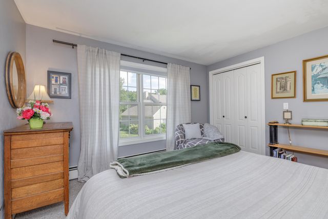 388 Western Ave Unit B2, Henniker, NH 03242
