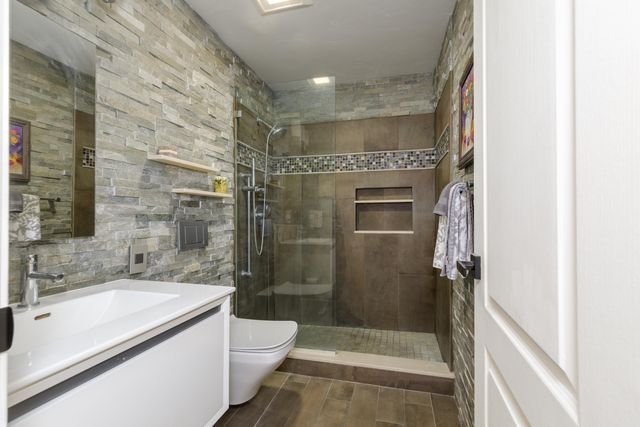 388 Western Ave Unit B2, Henniker, NH 03242