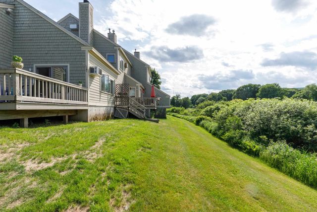 388 Western Ave Unit B2, Henniker, NH 03242
