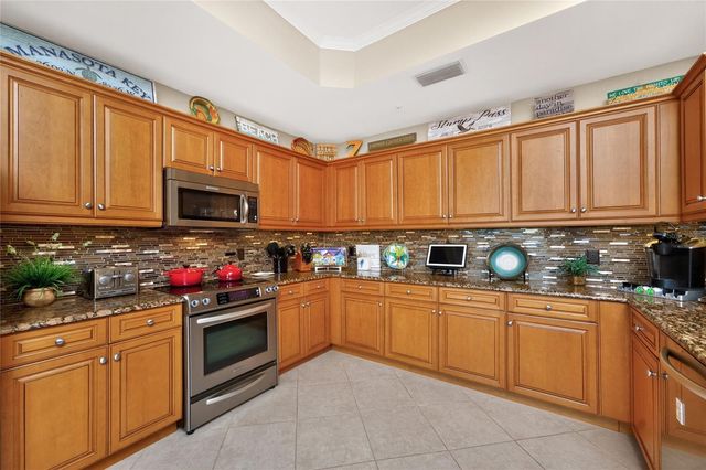 2225 N BEACH ROAD 402, Englewood, FL 34223