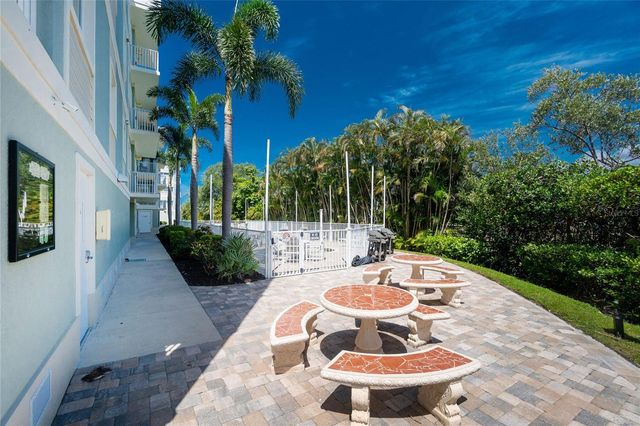 2225 N BEACH ROAD 402, Englewood, FL 34223