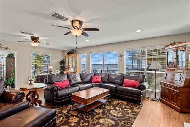 1820 Bounty View Drive, Tool, TX 75143