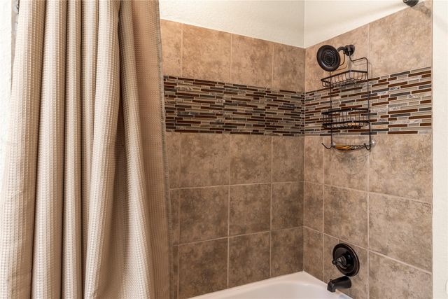 1820 Bounty View Drive, Tool, TX 75143