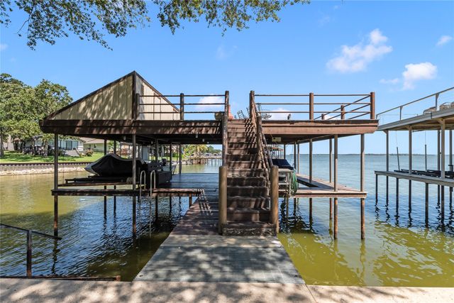 1820 Bounty View Drive, Tool, TX 75143