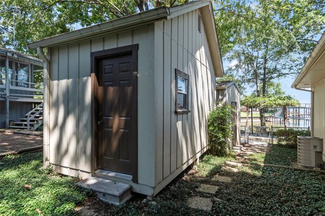 1820 Bounty View Drive, Tool, TX 75143