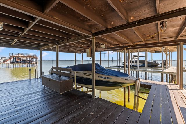 1820 Bounty View Drive, Tool, TX 75143
