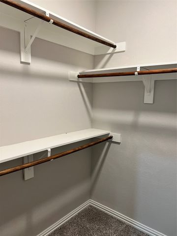 319 W Page Avenue, Dallas, TX 75208