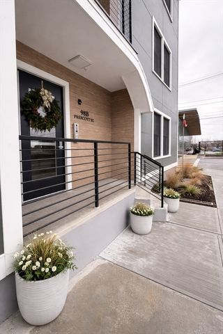 98 Prescott St 2a, Boston, MA 02128